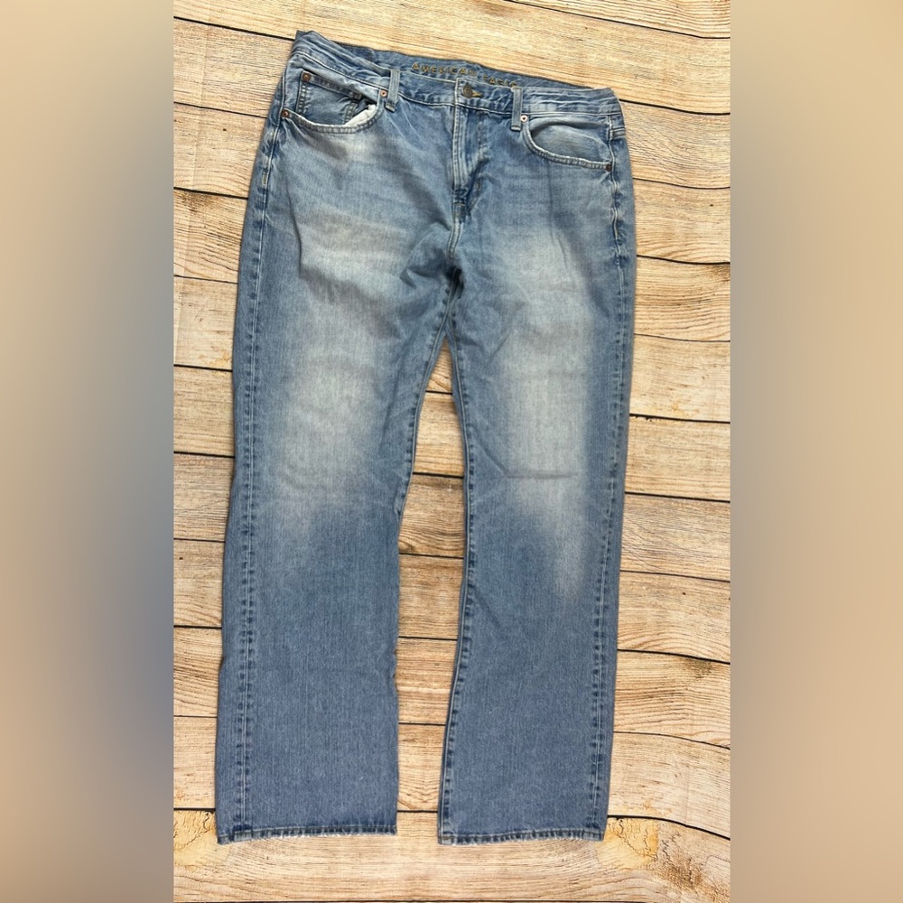 Mens American Eagle Light wash Denim Blue Jeans Size 36x34
